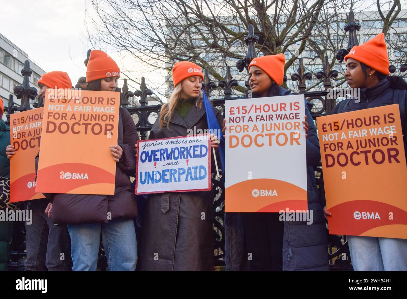 Junior doctor strike 2024 january hi-res stock photography and images ...
