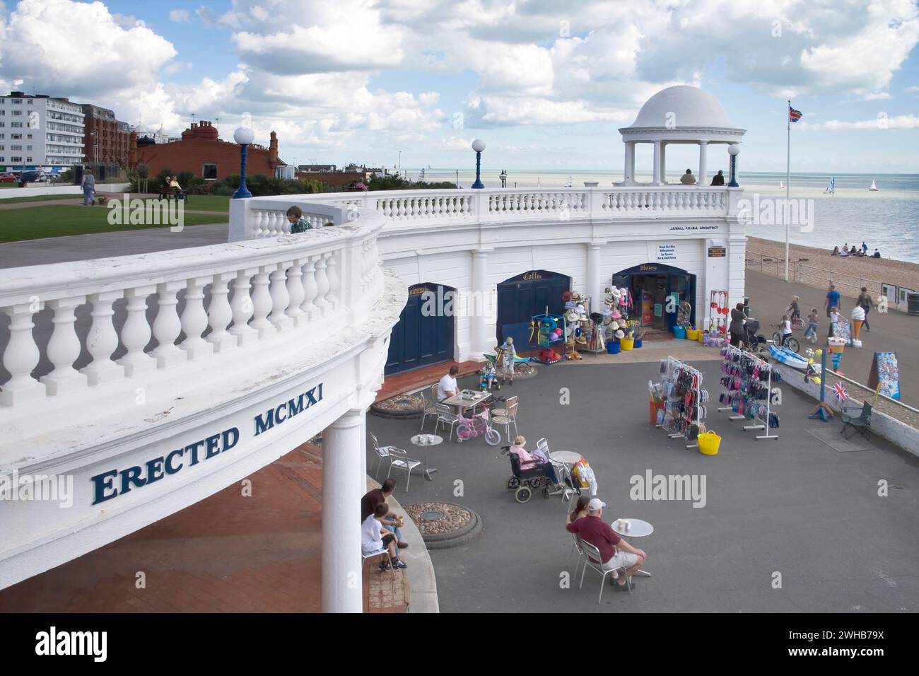 Seafront pavillion hi-res stock photography and images - Alamy