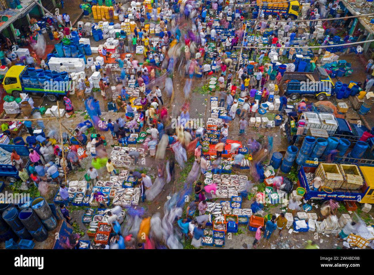 Aerial view of people working and trading at fish market along Karnaphuli river, Chittagong, Bangladesh. Stock Photo