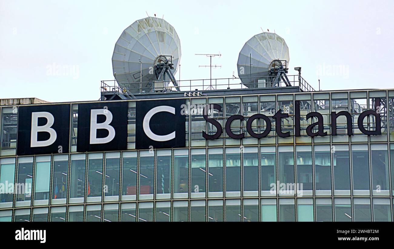 Glasgow, Scotland, UK. 9tht February, 2024.  Cloudy riverside and Dancing wave the longest mural in the city celebrates the heritage of the river clyde and runs along its bank illustrating its sites and history where bbc scotland headquarters is found on the south bank. Credit Gerard Ferry/Alamy Live News Stock Photo