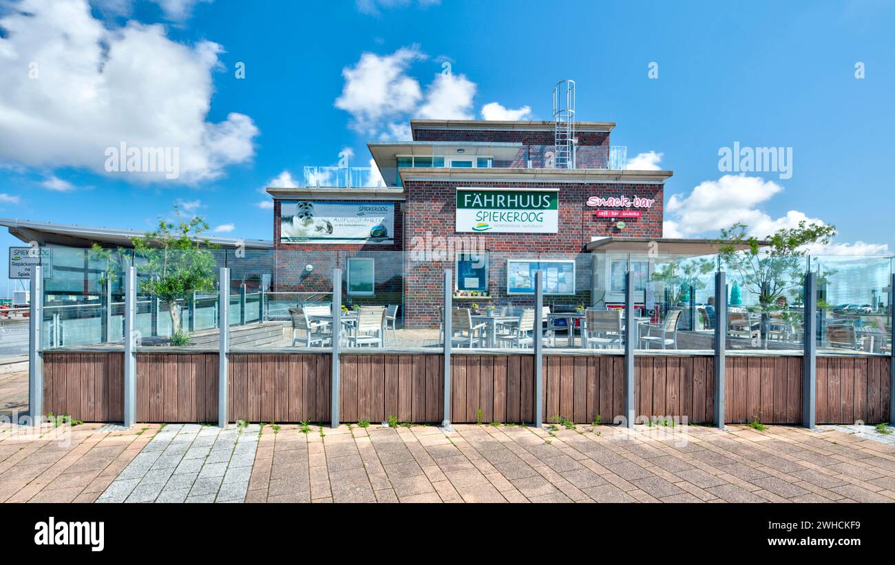 Ferry house, luggage reception, ferry connection, Spiekeroog, ferry