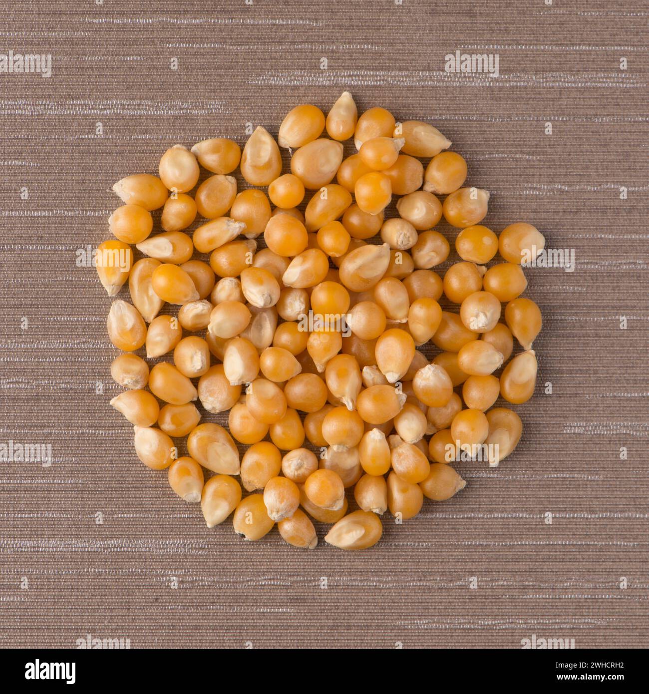 Round Corn Pile yellow ripe corn hi-res stock photography and images - Alamy