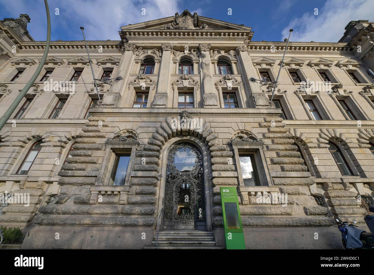 Science centre berlin for social research hi-res stock photography and ...