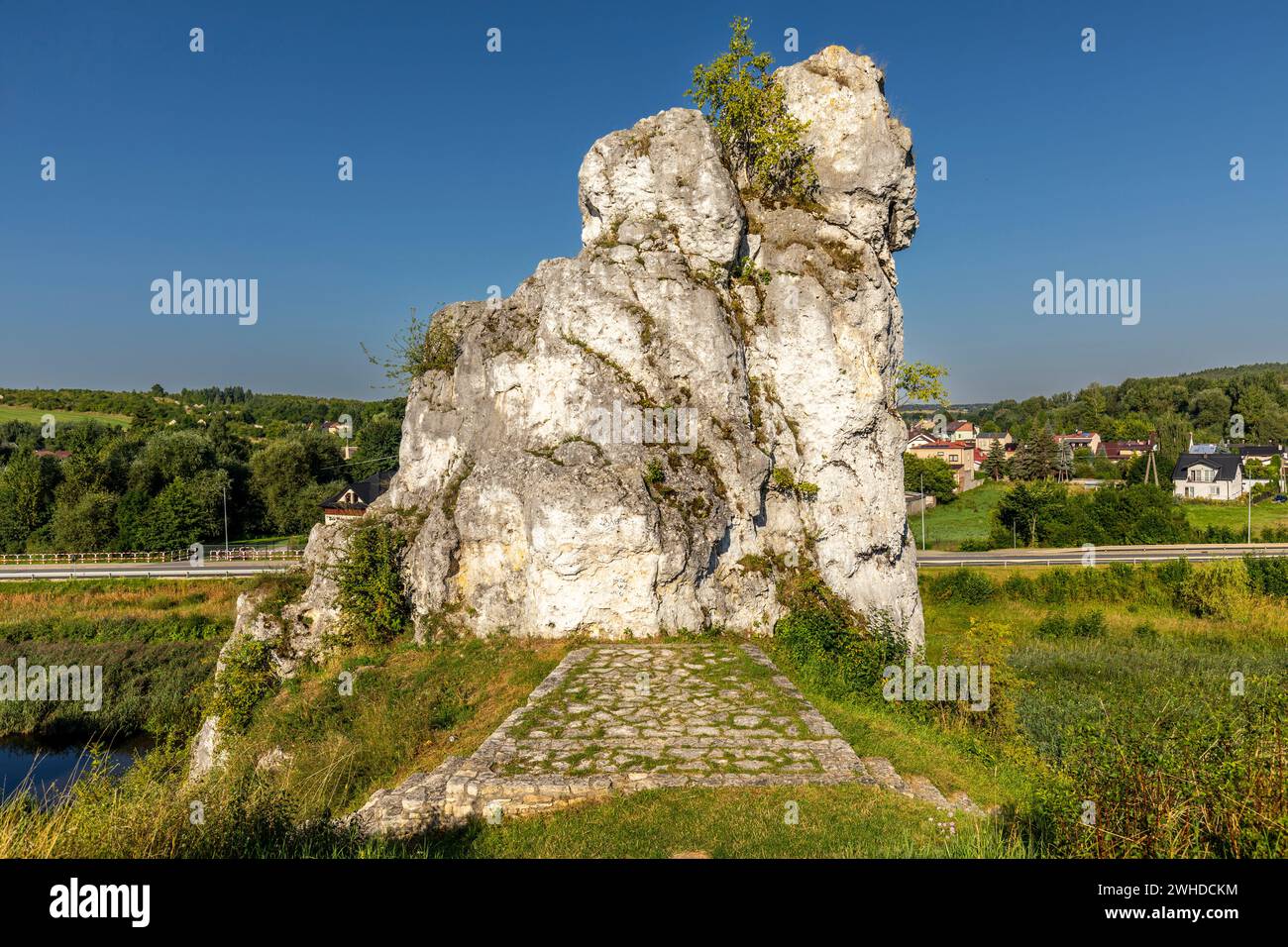 Europe, Poland, Silesian Voivodeship, Krakow-Czestochowa Upland, Polish Jurassic Highland, Jura, Mstow, Skala Milosci, Love Rock Stock Photo