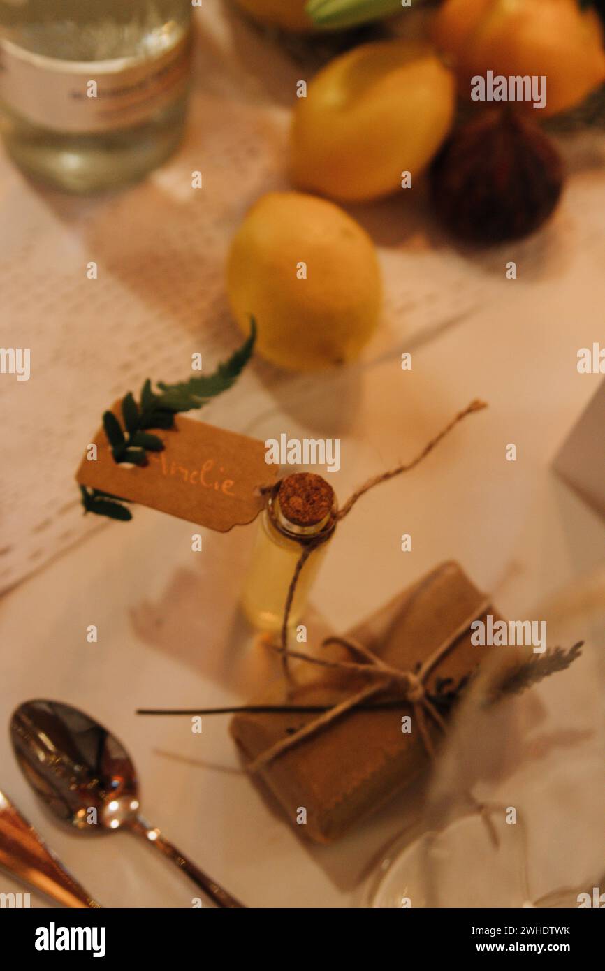 Wedding decorations, gifts for guests Stock Photo - Alamy