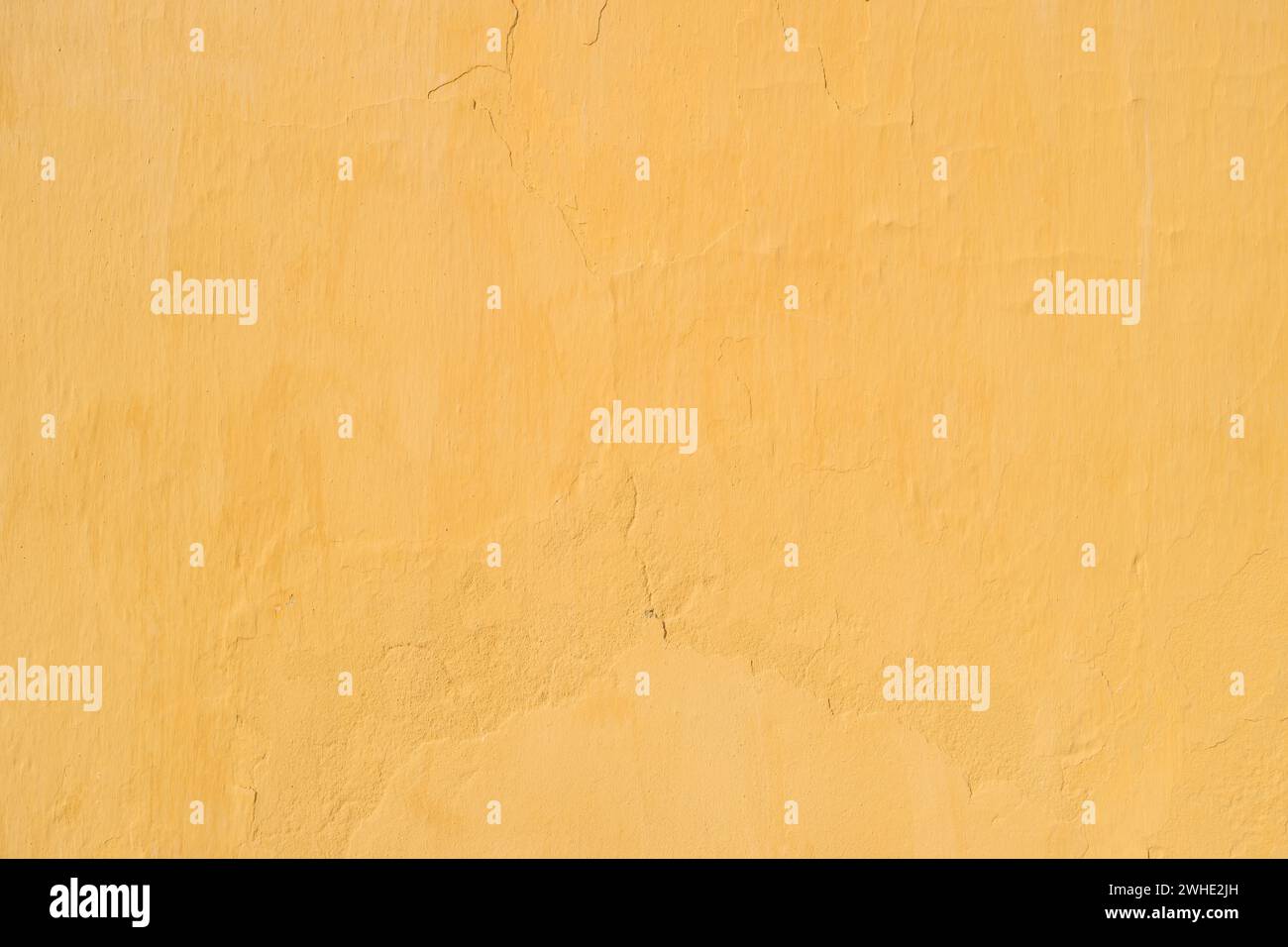 Painted yellow wall hi-res stock photography and images - Alamy