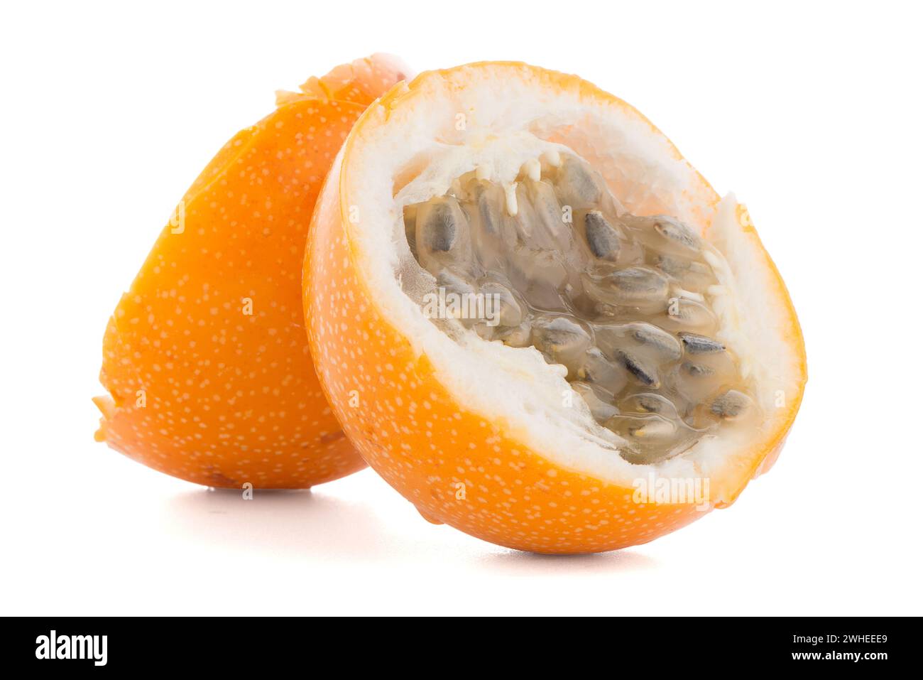 Passion fruit maracuja granadilla Stock Photo - Alamy