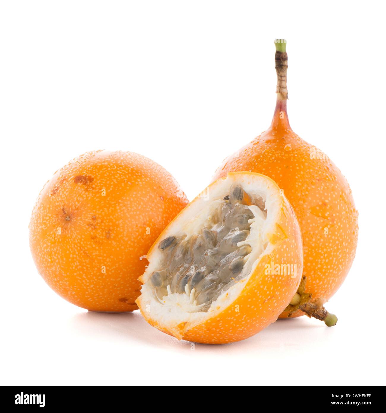 Passion fruit maracuja granadilla Stock Photo - Alamy