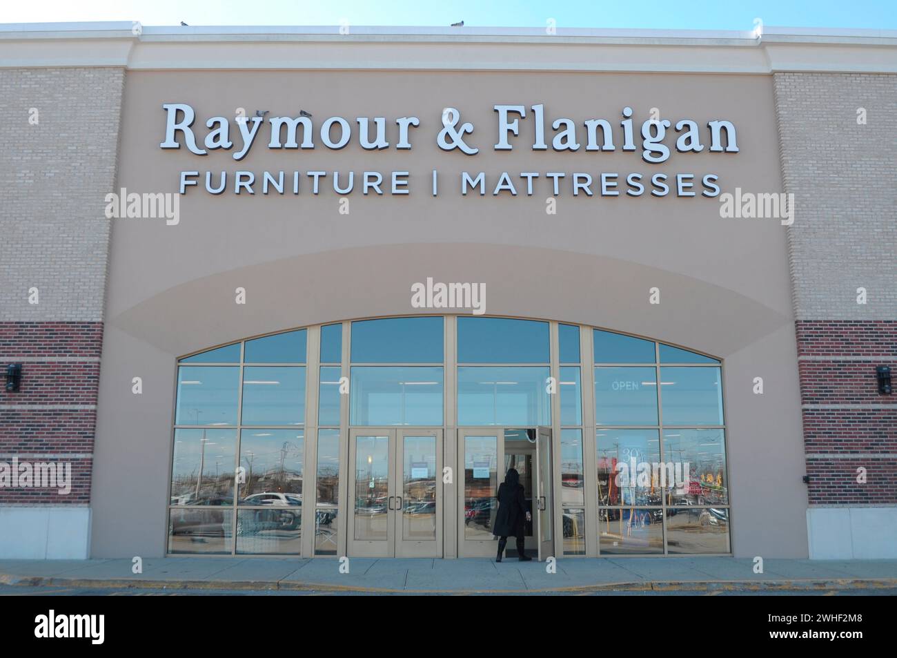 Raymour and flanigan outlet deals in long island