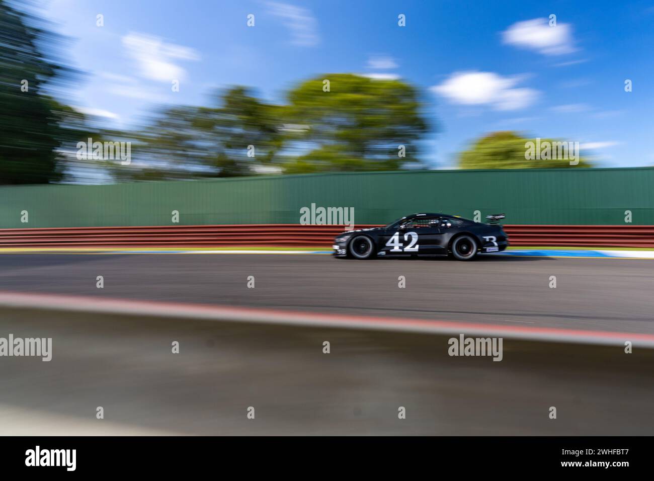 Sandown Park, Australia. 10 February, 2024. Tom Davies (#42) turns into Turn 4 during Qualifying for the 2024 Trico Trans Am Series on Saturday at the Shannon’s Speed Series Race Sandown Credit: James Forrester/Alamy Live News Stock Photo