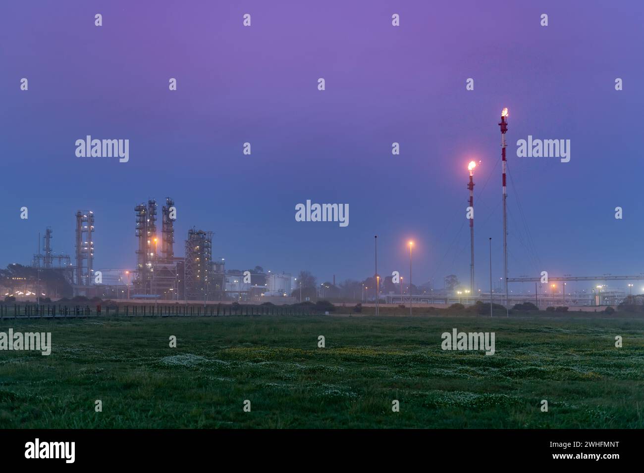 Oil refinery view Stock Photo - Alamy
