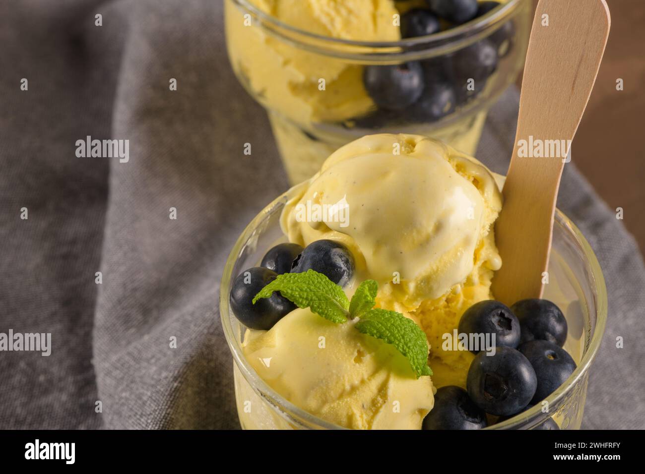 Blueberry vanilla ice cream hi-res stock photography and images - Alamy
