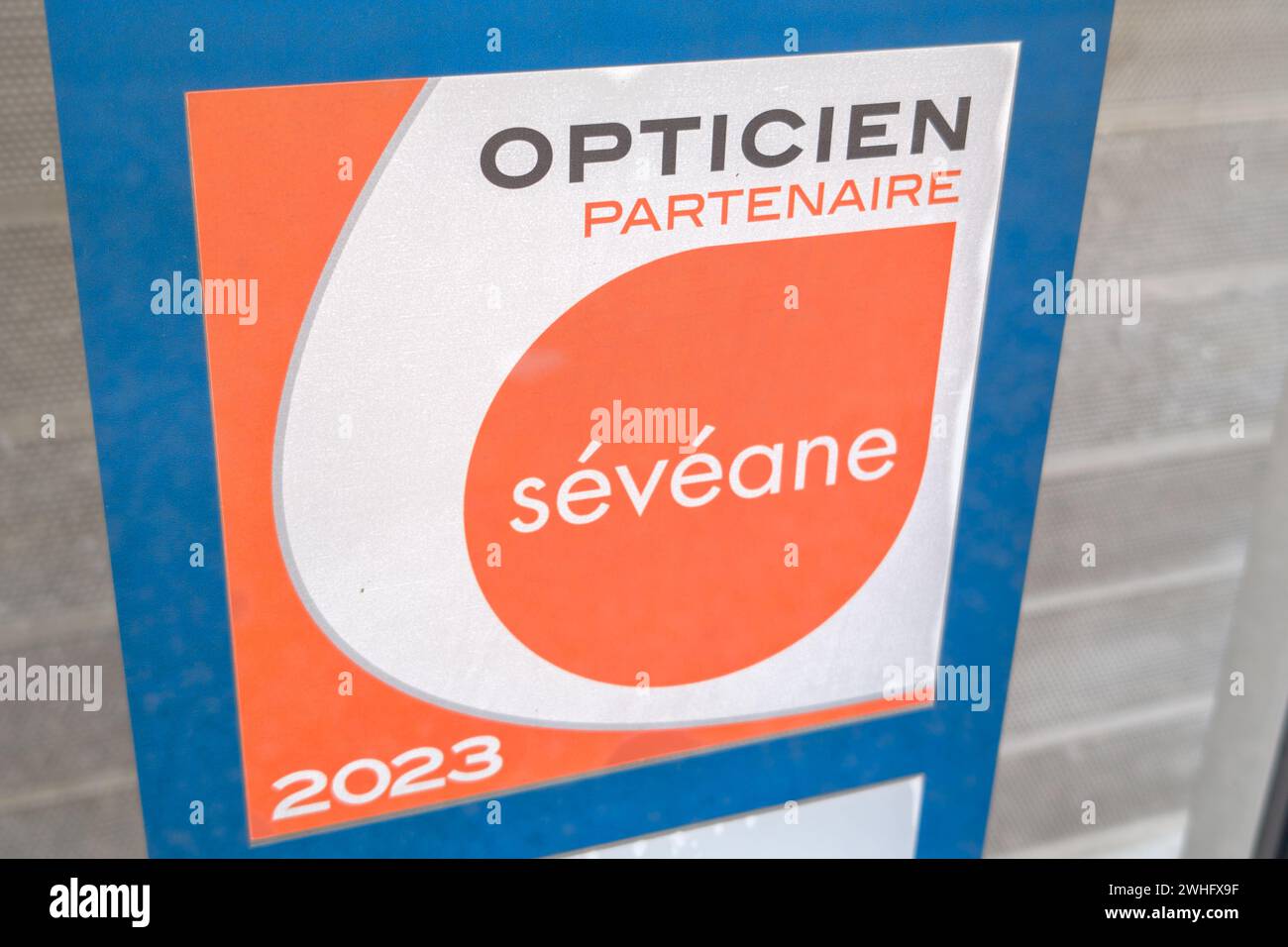 Bordeaux , France 02 05 2024 seveane partenaire optic complementary