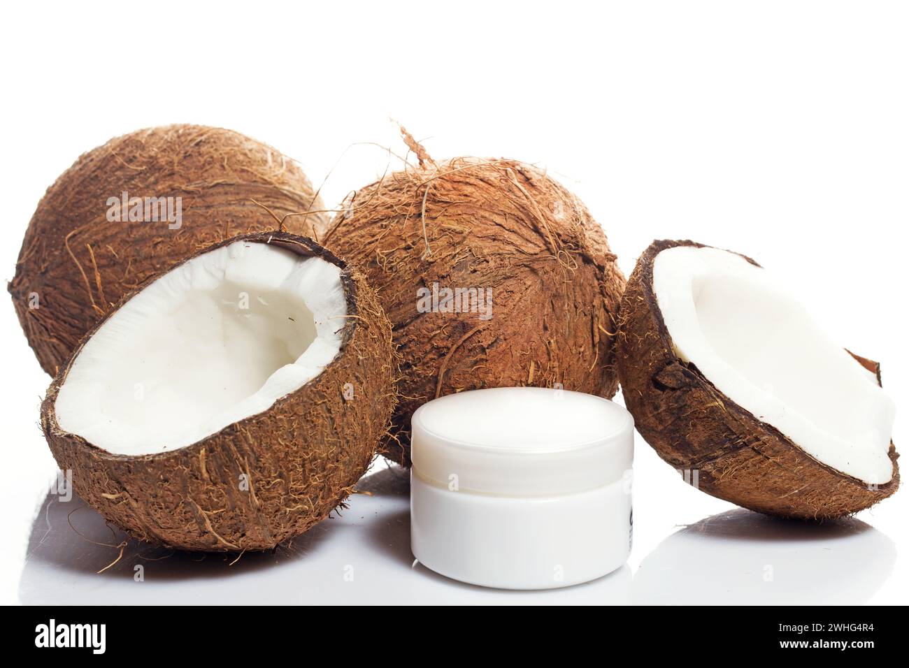 Moisturizer moisturize hi-res stock photography and images - Alamy