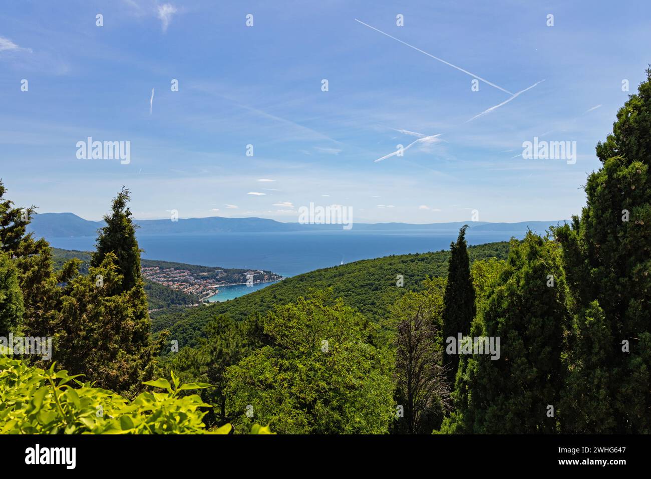landscape-with-view-to-rabac-and-the-island-cres-in-croatia-stock-photo
