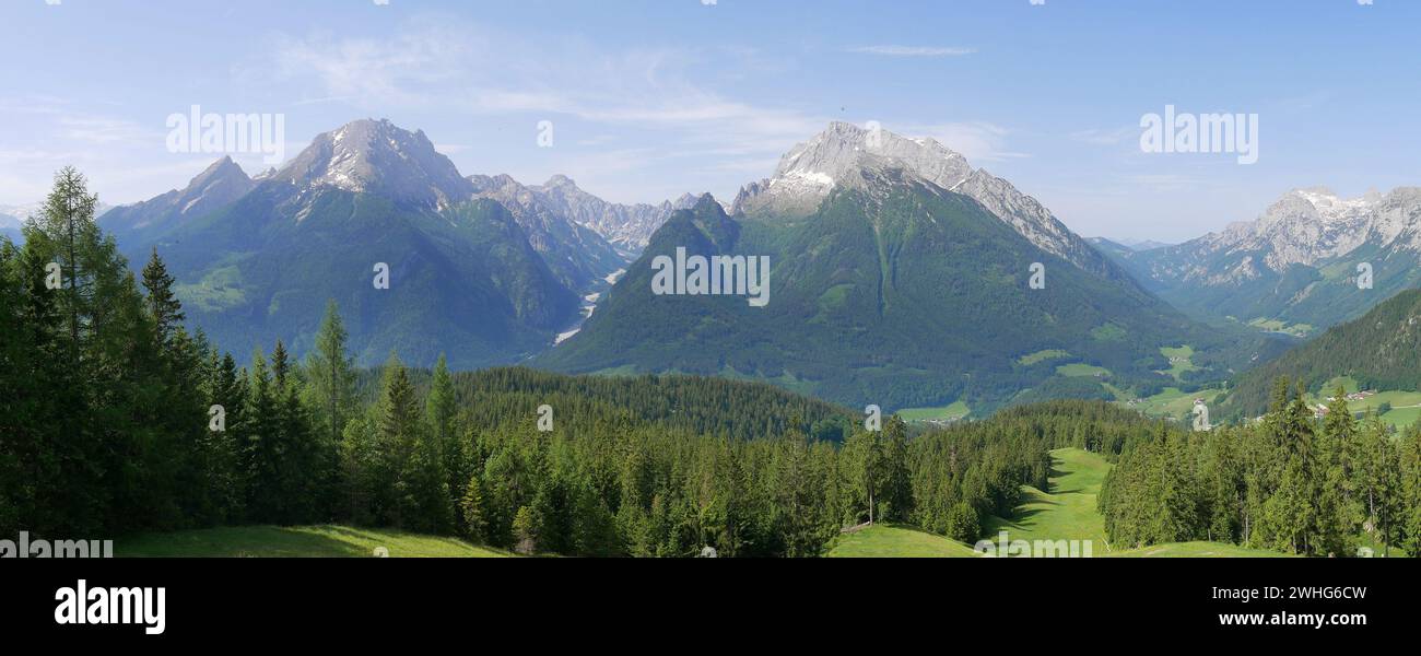 Panoramic view from the Hirscheck Kaser on the Watzmann, Hochkalter, Reiteralpe and Hintersee Stock Photo