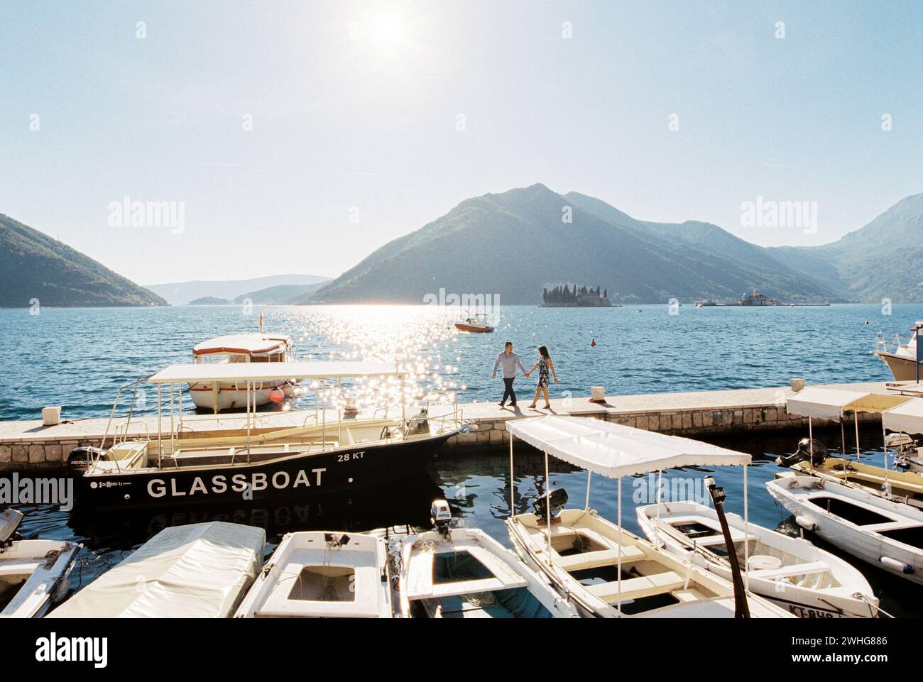 Past boats hi-res stock photography and images - Alamy