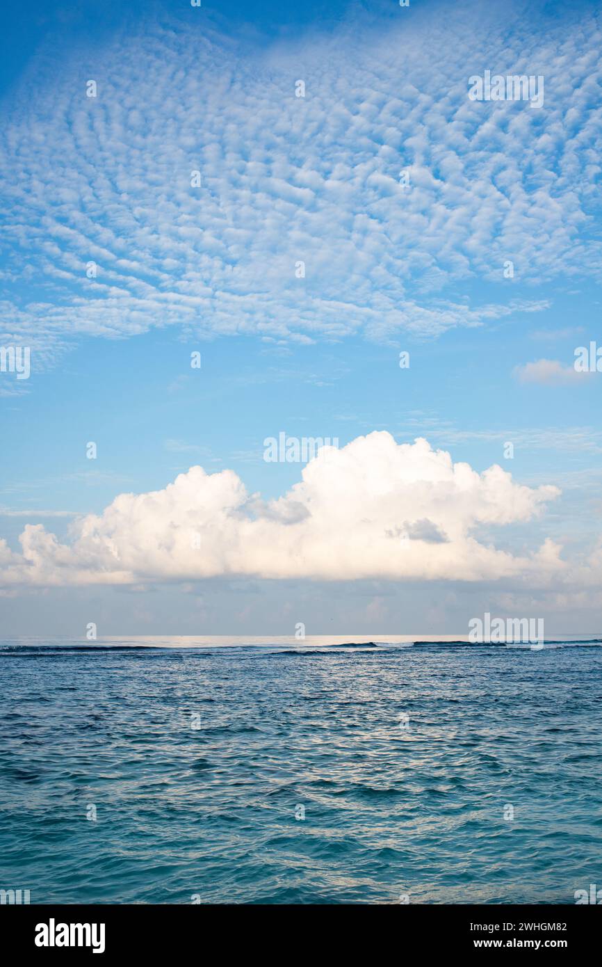 Landscape pattern blue sea sky hi-res stock photography and images - Alamy