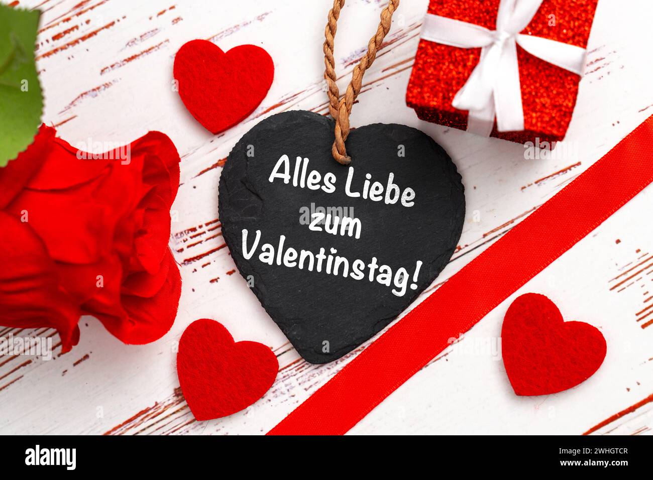 Piccadilly Valentinstagskarte 'Happy Valentine's Day' – Mit Herz-Design, 20,3 X 15,2 Cm, Hochwertig, Mit Umschlag