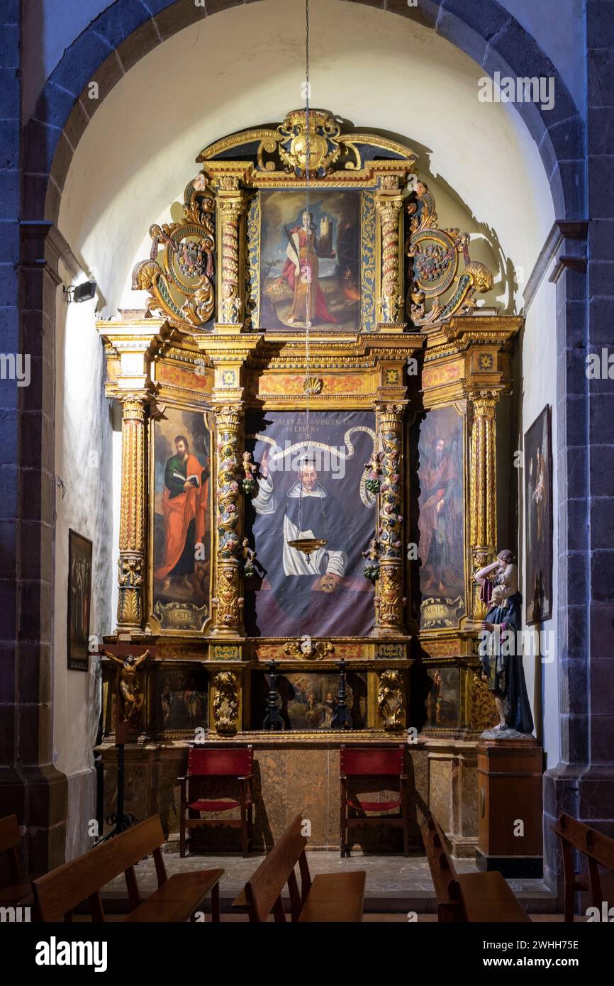 Retablo barroco de San Vicente Ferrer Stock Photo