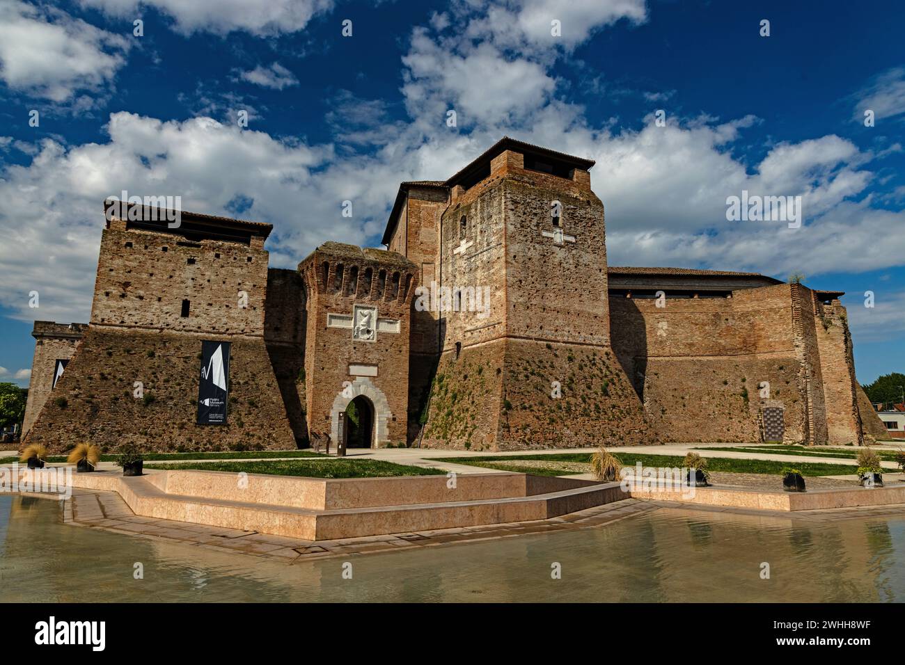 Rimini castel sigismondo hi-res stock photography and images - Alamy