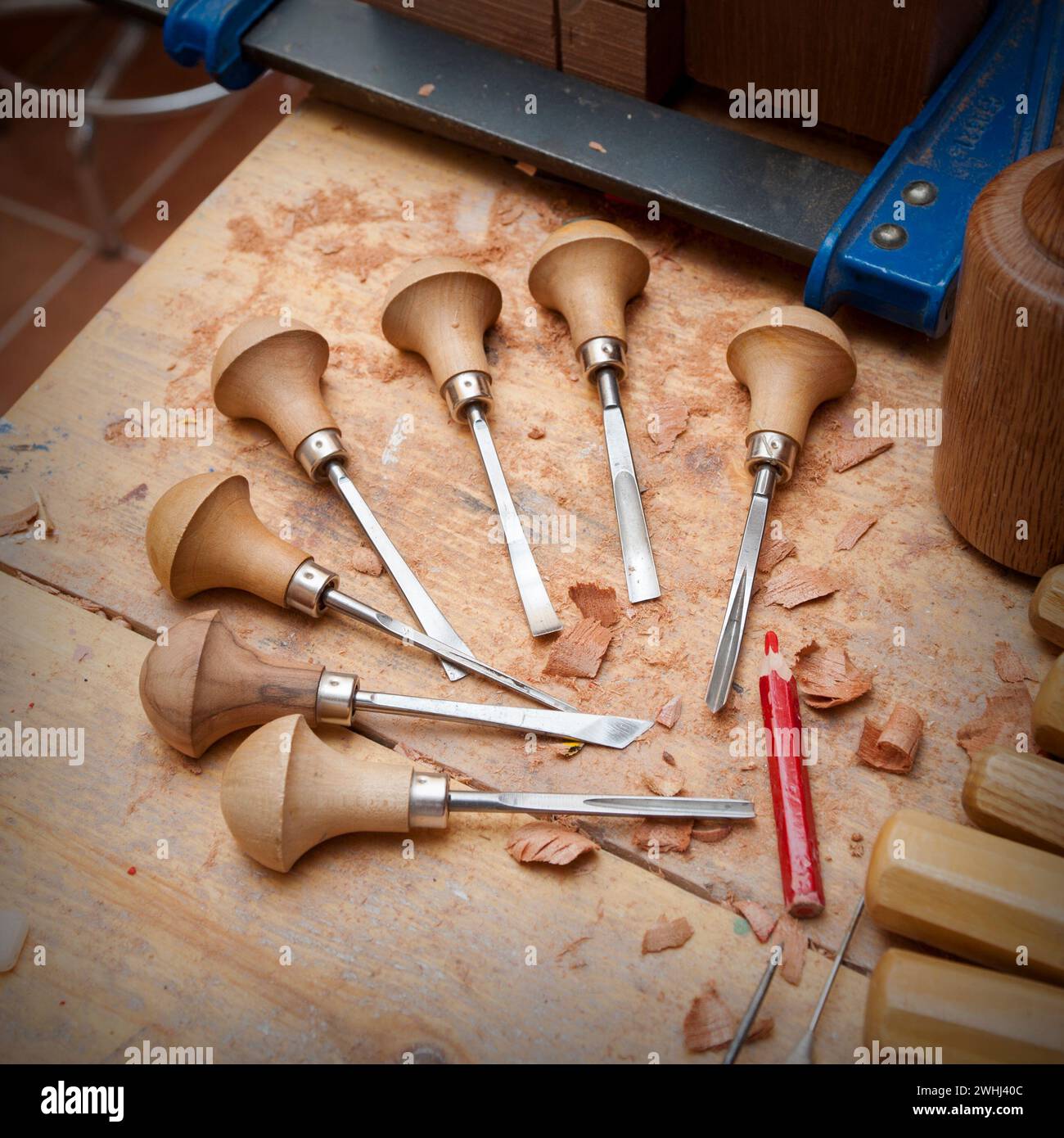 various wood gouges on bench Stock Photo - Alamy