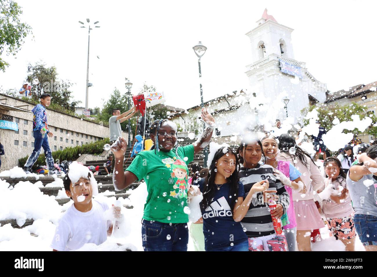 UIO-CARNAVAL-PLAZA-SAN-BLAS Quito, sabado 10 de febrero del 2024 Con Bandas de Paz, bailes tradicionales, canon de espuma, ninos, jovenes y adultos, festejan el feriado de carnaval, en la Plaza de San Blas, Centro Historico. Fotos:Rolando Enriquez/API Quito Pichincha Ecuador ACE-UIO-CARNAVAL-PLAZA-SAN-BLAS-4aeb77a643819d76e853142062ce22ad *** UIO CARNAVAL PLAZA SAN BLAS Quito, Saturday, February 10, 2024 With bands of peace, traditional dances, foam canon, children, youth and adults, celebrate the carnival holiday, in the Plaza de San Blas, Centro Historico Photos Rolando Enriquez API Quito Pi Stock Photo