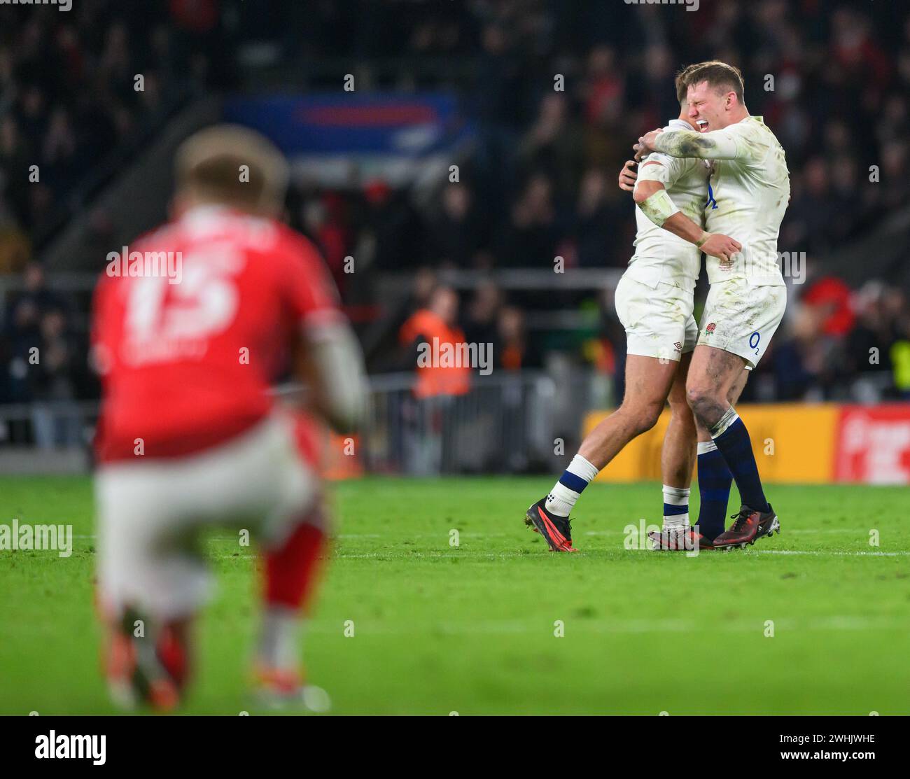 10 Feb 2024 - England v Wales - Six Nations Championship - Twickenham  England's Fraser Dingwall celebrates at the final whistle. Picture : Mark Pain / Alamy Live News Stock Photo