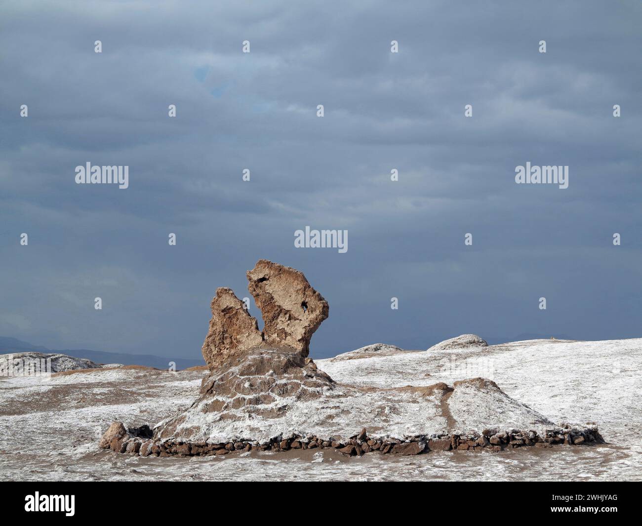 Atacama desert and valley of death hi-res stock photography and images ...
