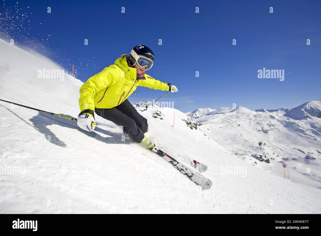 Blonde woman skiing hi-res stock photography and images - Page 3