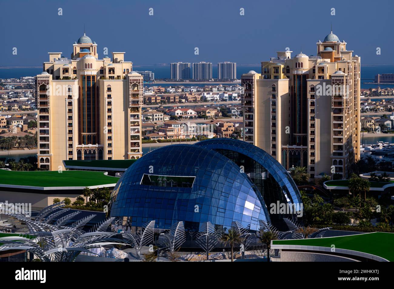 Monorail, Nakheel Mall Station, Traffic, Dubai, The Palm Jumeirah, United Arab Emirates, VAR Stock Photo