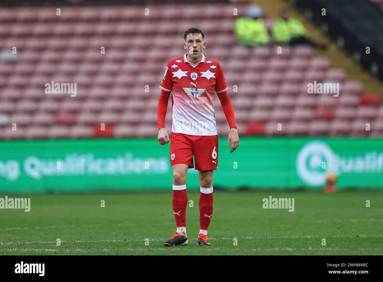 Maël de Gevigney of Barnsley during the Sky Bet League 1 match Barnsley