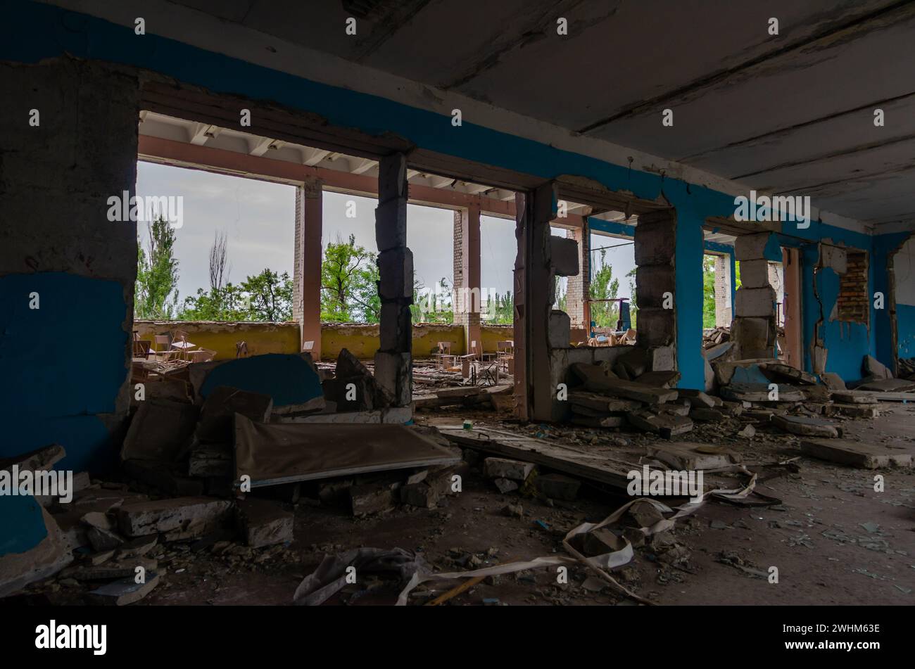 Inside of a school building hi-res stock photography and images - Alamy