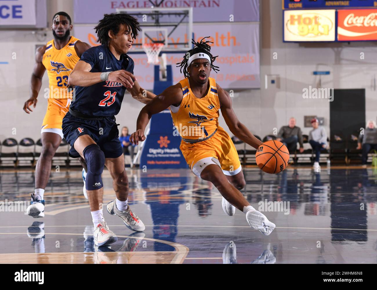 BAKERSFIELD, CA - FEBRUARY 10: Cal State Bakersfield Roadrunners guard ...