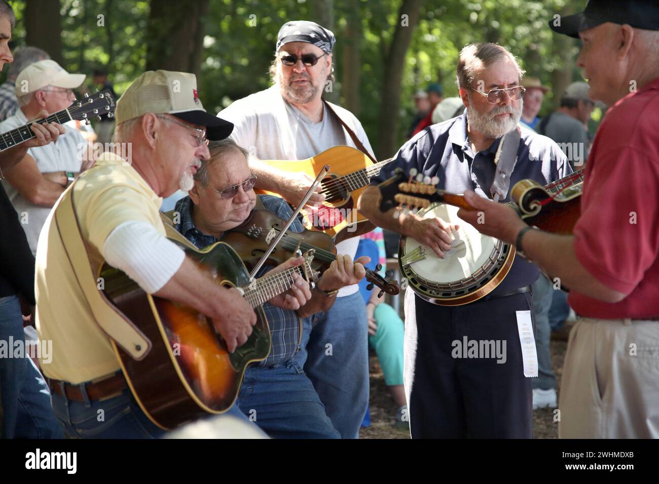 Fiddlers picnic hires stock photography and images Alamy