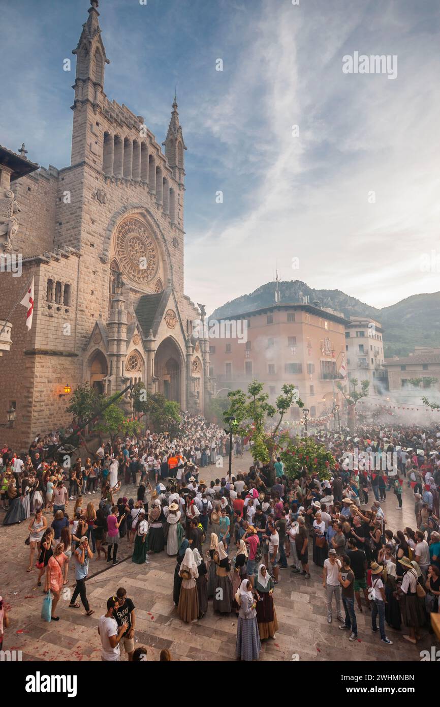 Moros y cristianos Stock Photo Alamy