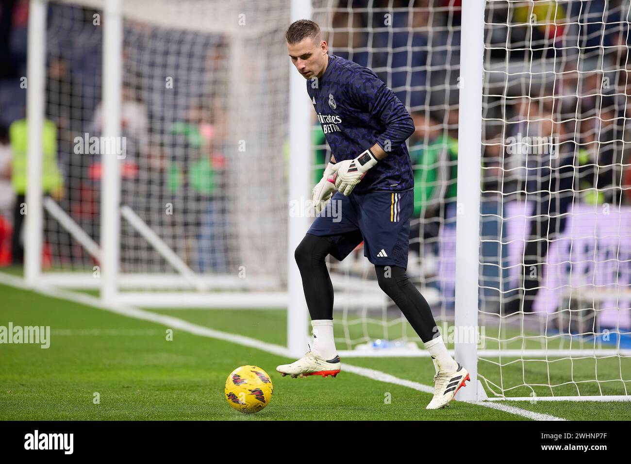 Madrid, Spain. 10th Feb, 2024. Andriy Lunin of Real Madrid warms up ...