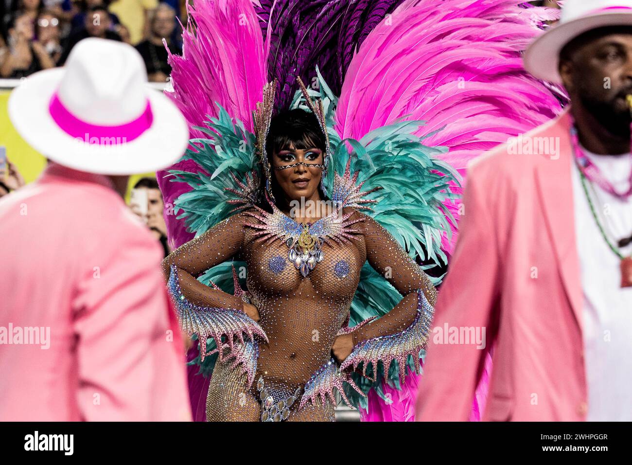 Brazil carnival drum hi-res stock photography and images - Page 14