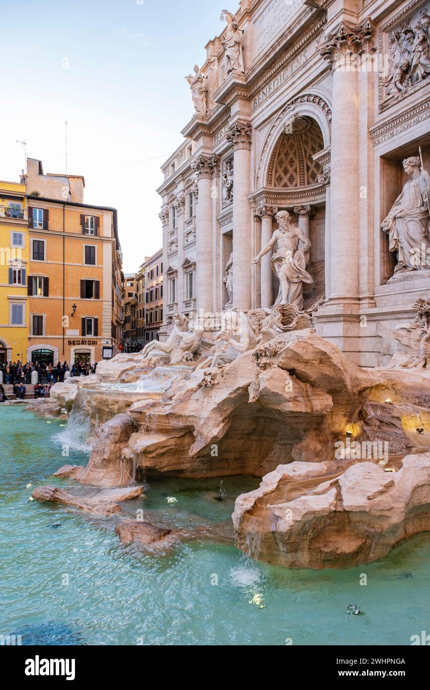 Trevi Fountain, monumental fountain of the Baroque, Roma, Lazio, Italia ...