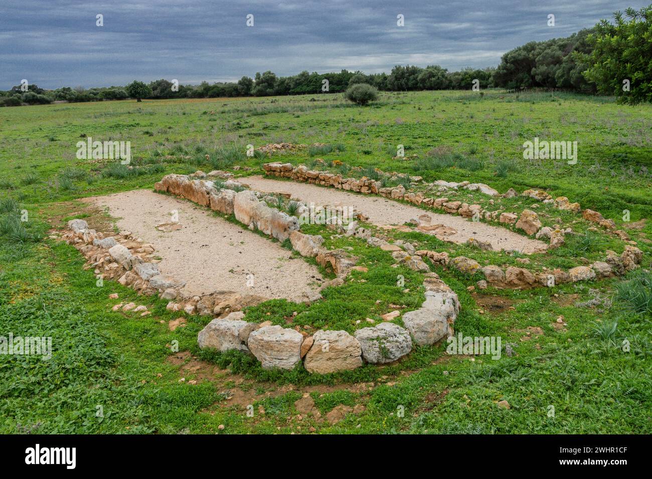 Talaiot techado.Yacimiento arqueologico de Hospitalet Vell. 1000-900 antes de Jesucristo. Majorca Stock Photo