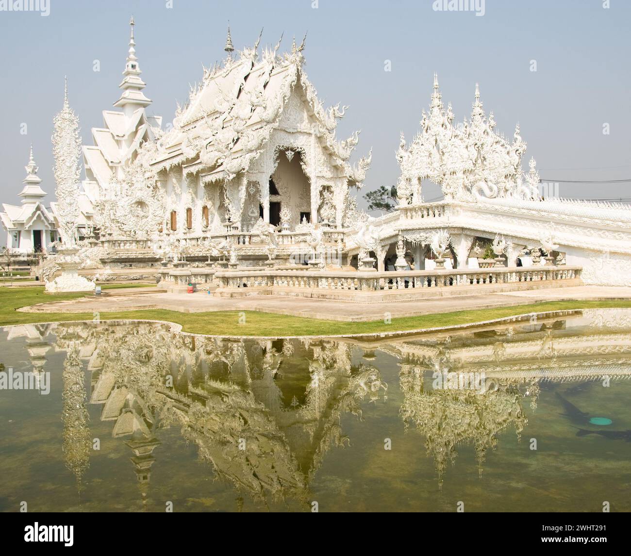 Wat Rong Khun in Chiang Rai im Norden Thailands Stock Photo