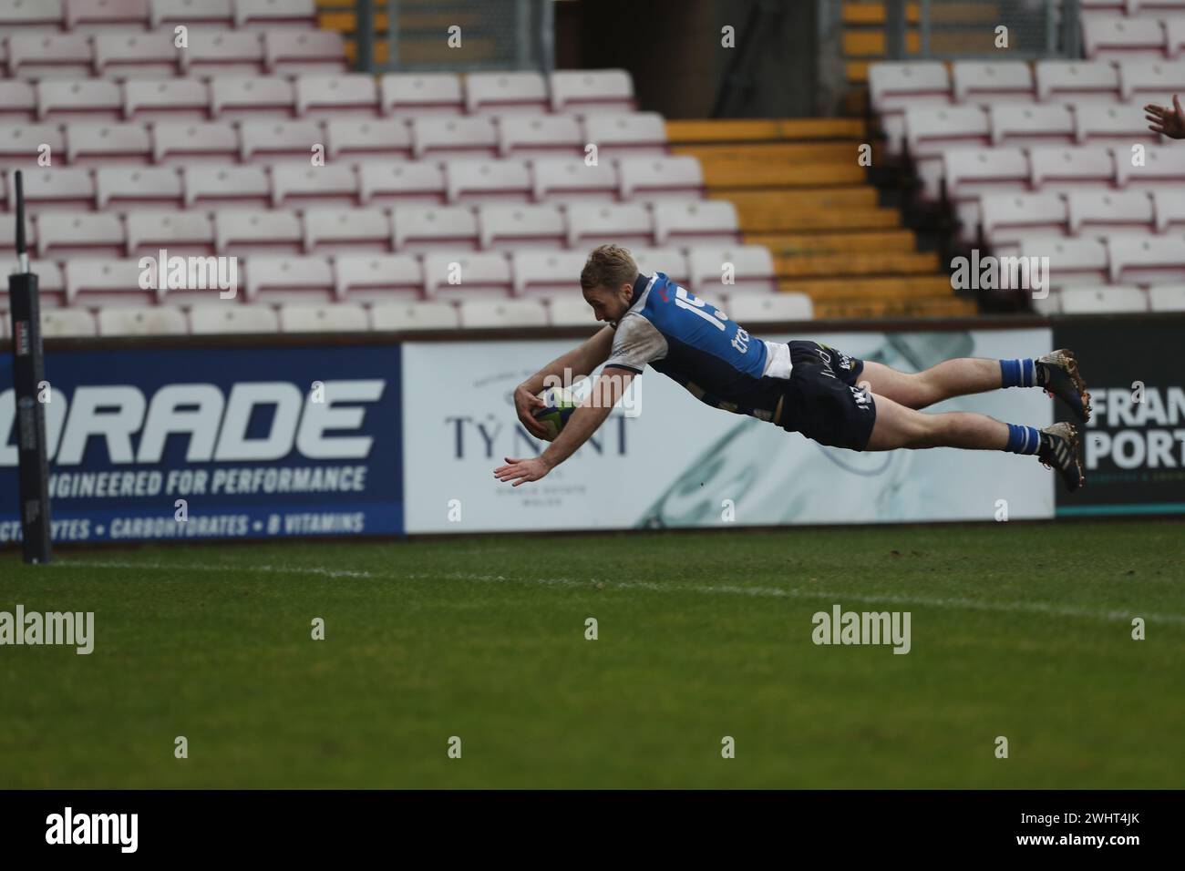 Darlington, UK. 10th Feb 2024. Darlington Mowden Park's Josh REE goes ...