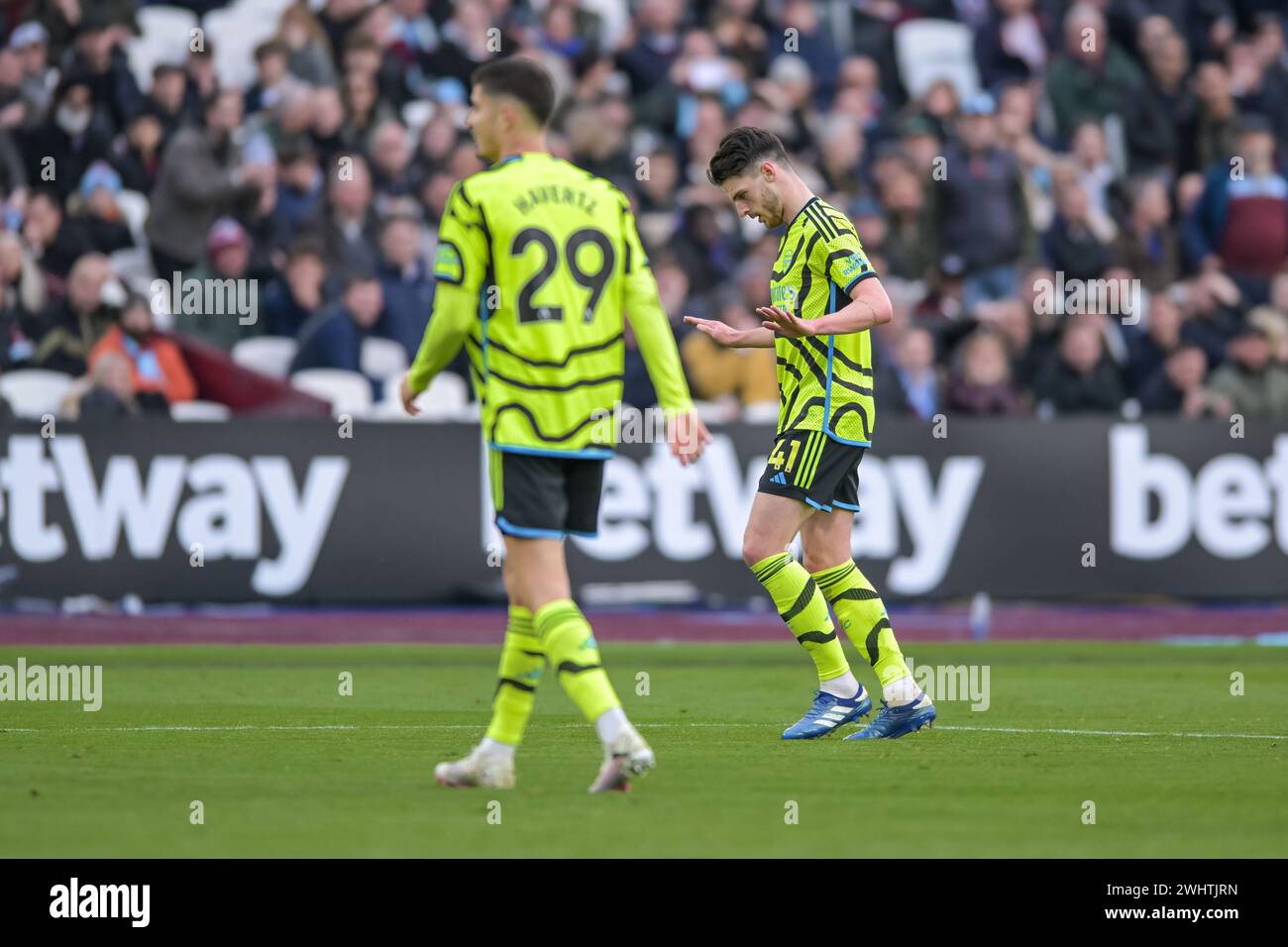 Declan rice england celebration hi-res stock photography and images - Alamy