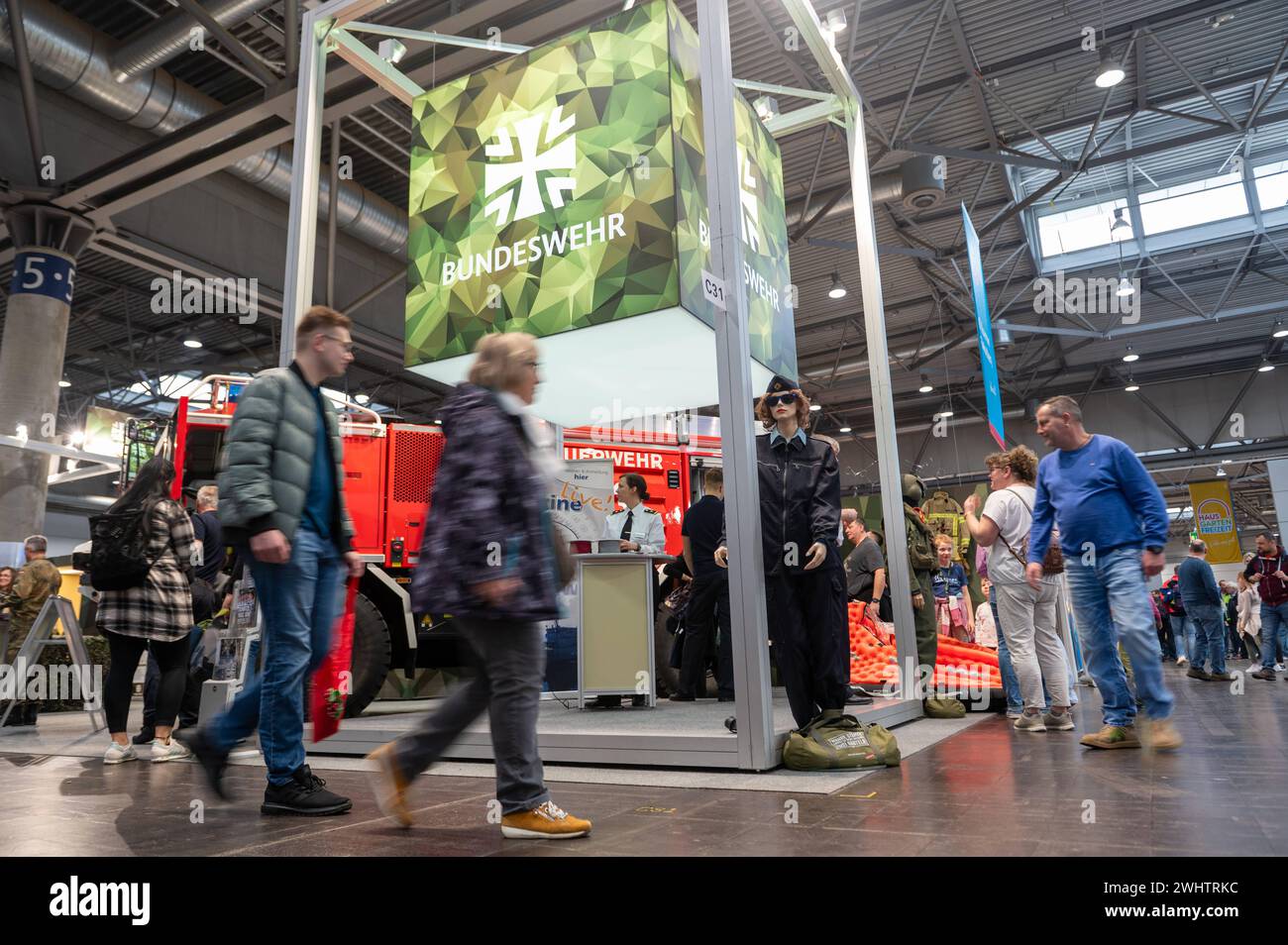 Leipzig Tausnde Besucher am ersten Wochenende 750 Aussteller zeigen