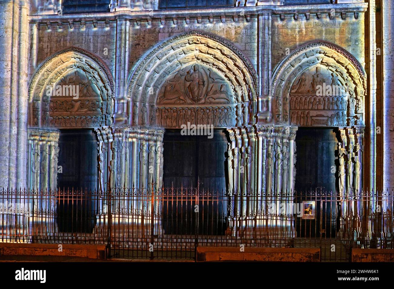 Chartres Light Staineda glass windows hi-res stock photography and images - Alamy