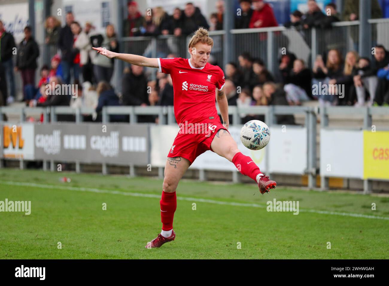 Dartford, UK. 11th Feb, 2024. Dartford, England, February 11th 2024 : Jasmine Matthews (6 Liverpool) controlling the ball during the Adobe Women's FA Cup game between London City Lionesses and Liverpool at the Princes Park Stadium Stadium in Dartford, England (Will Hope/SPP) Credit: SPP Sport Press Photo. /Alamy Live News Stock Photo