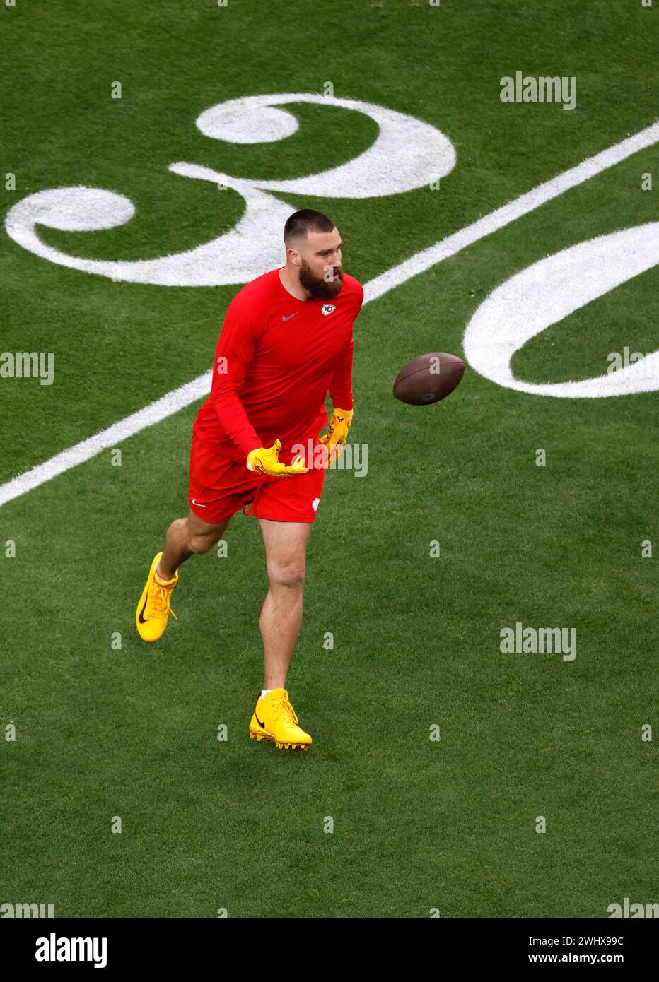 Kansas City Chiefs tight end Travis Kelce (87) prior to the NFL Super ...