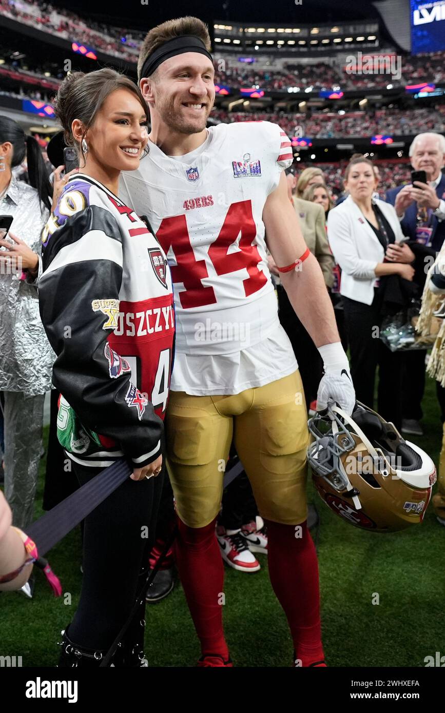 San Francisco 49ers fullback Kyle Juszczyk poses with his wife Kristin
