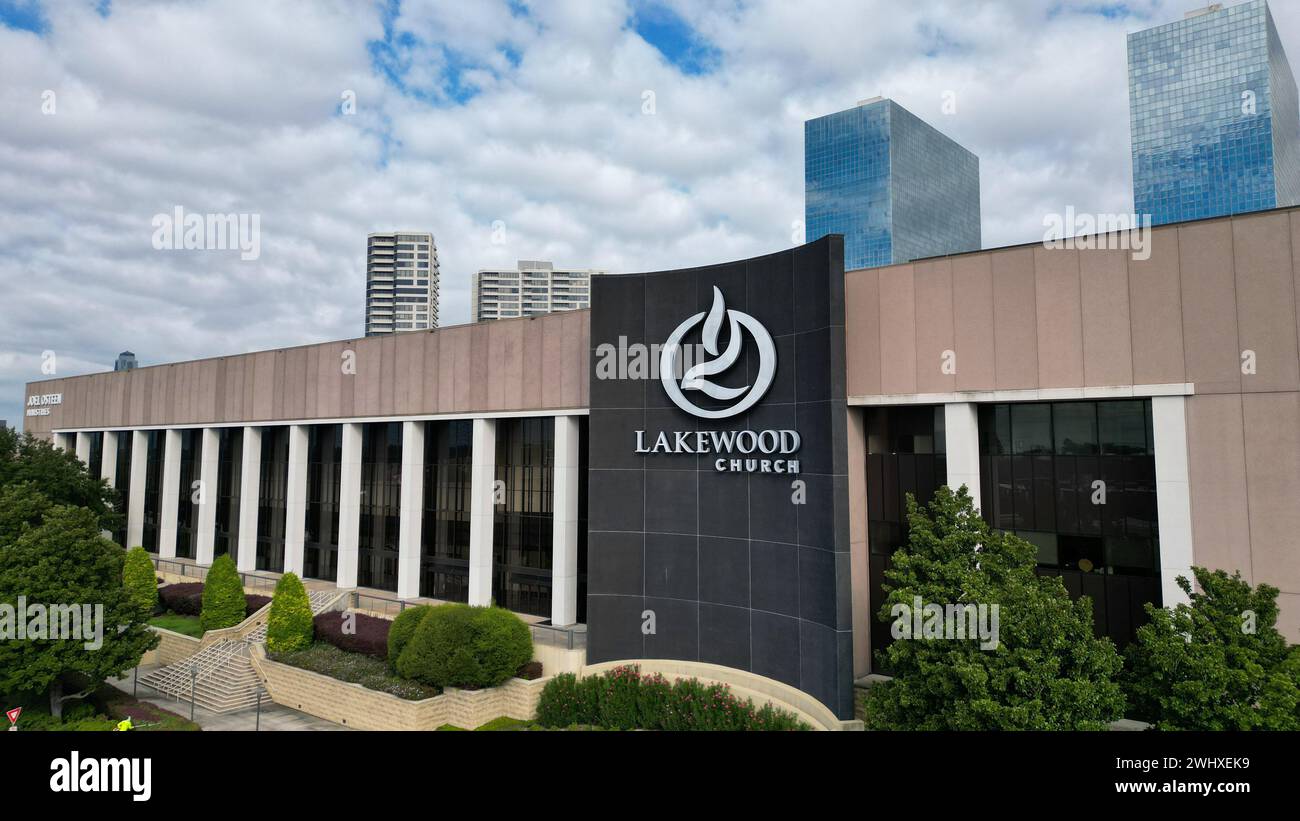 Joel osteen lakewood hi-res stock photography and images - Alamy, image size:1300x821