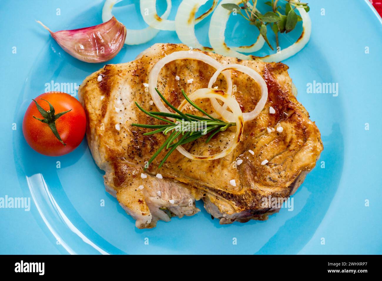 Steak chips onion rings hi-res stock photography and images - Alamy